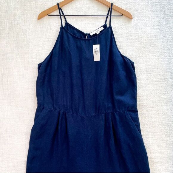 LOFT linen blend jumpsuit. - Picture 2 of 9